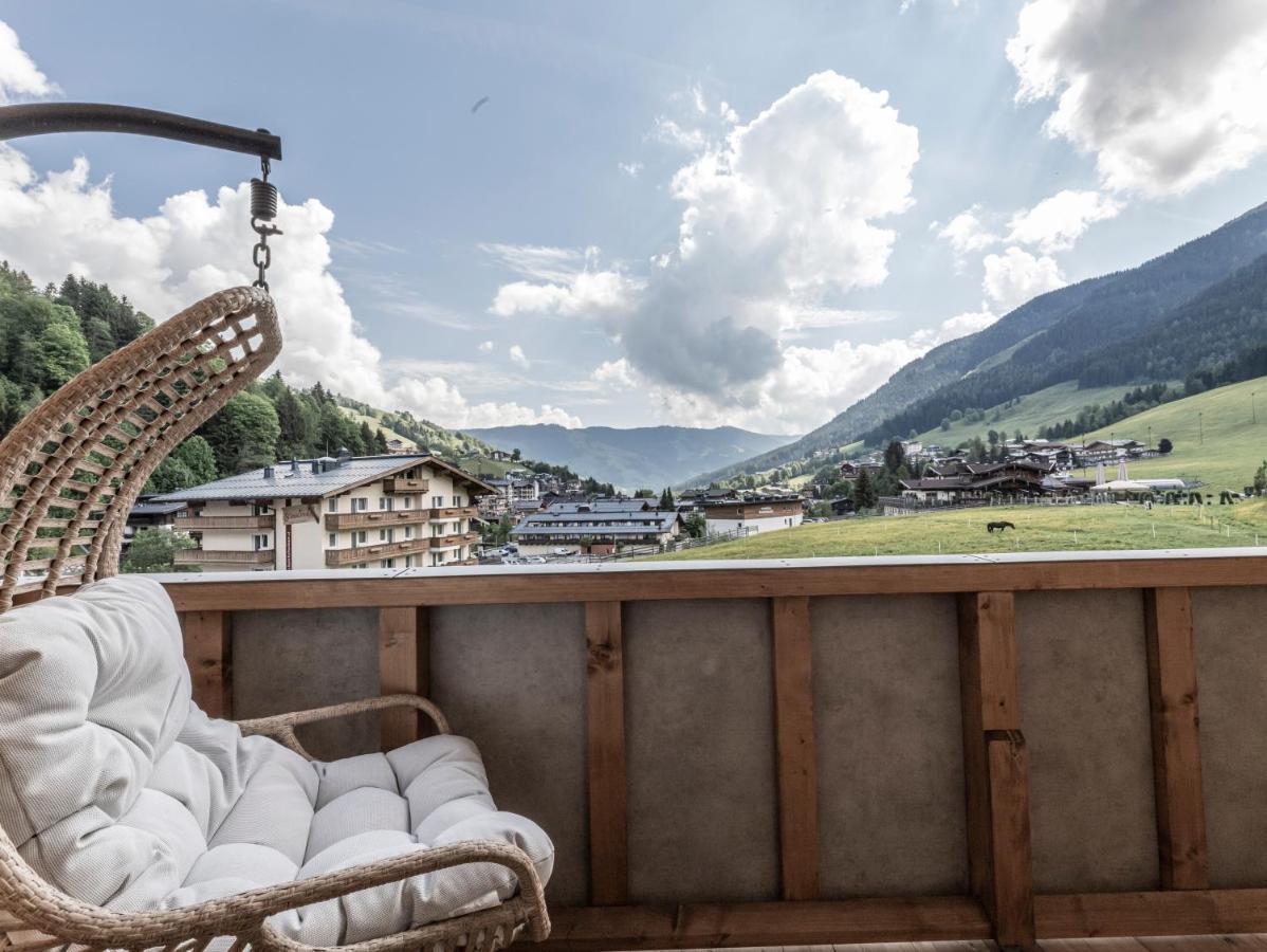 Frau Gans - Pure Mountain Apartments Saalbach-Hinterglemm Kültér fotó